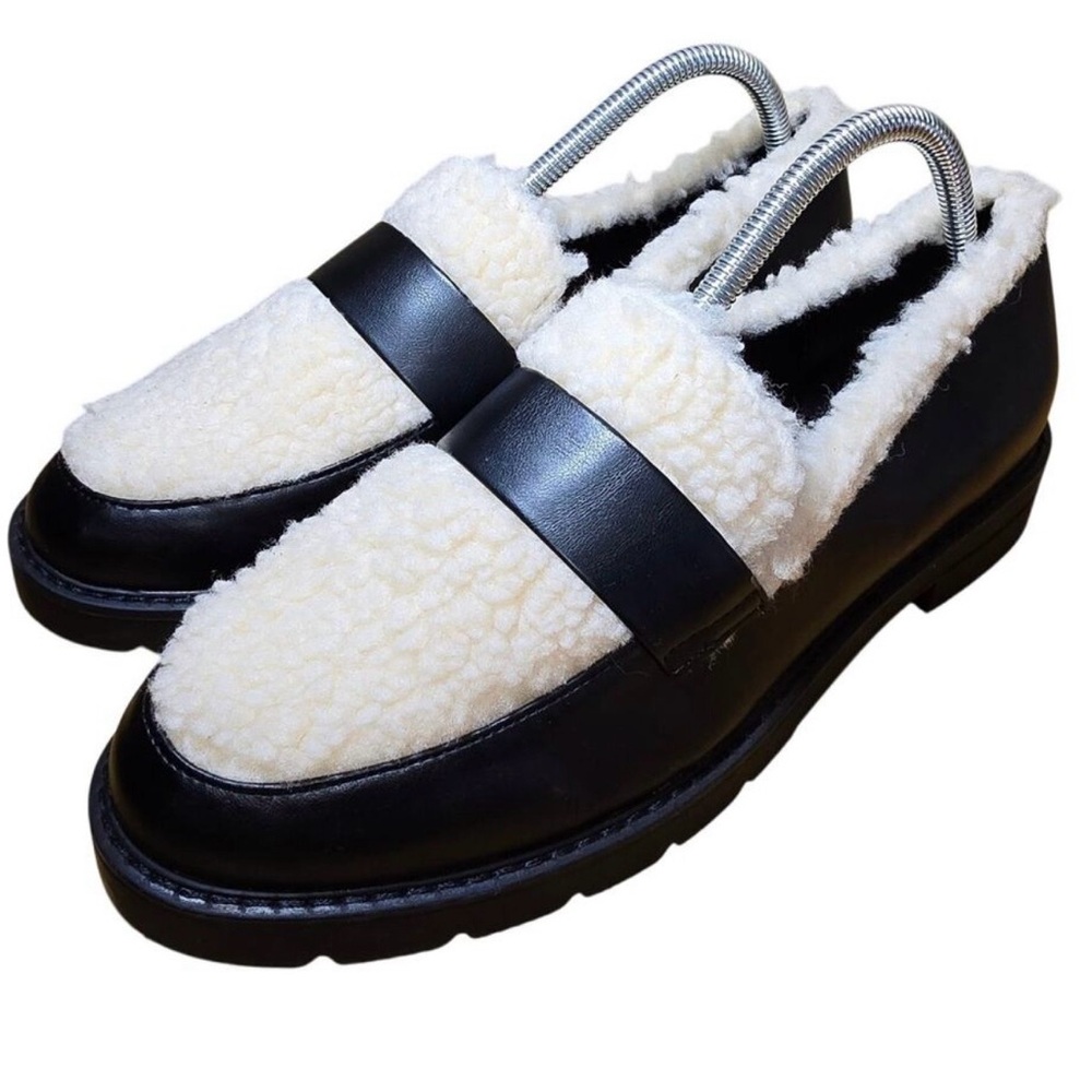 JUST FAB BLACK AND CREAM LELI SHERPA LUG SOLE LOAFERS SZ 9.5